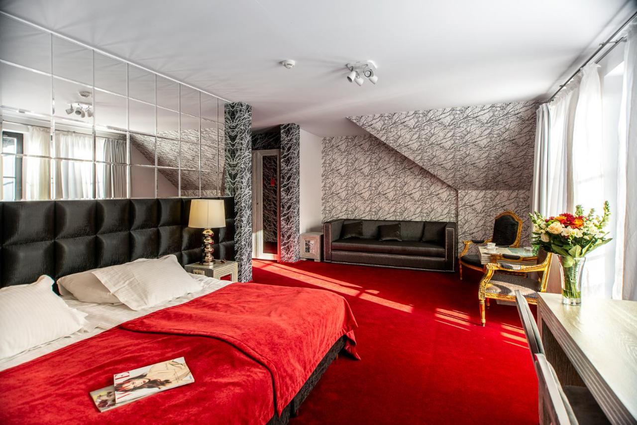 Berberys Park Hotel Kazimierz Dolny Bagian luar foto