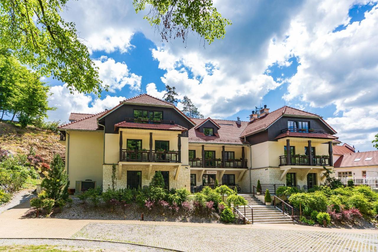 Berberys Park Hotel Kazimierz Dolny Bagian luar foto