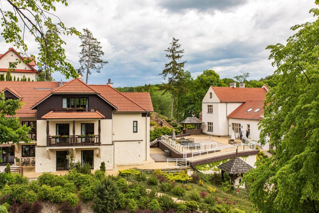 Berberys Park Hotel Kazimierz Dolny Bagian luar foto