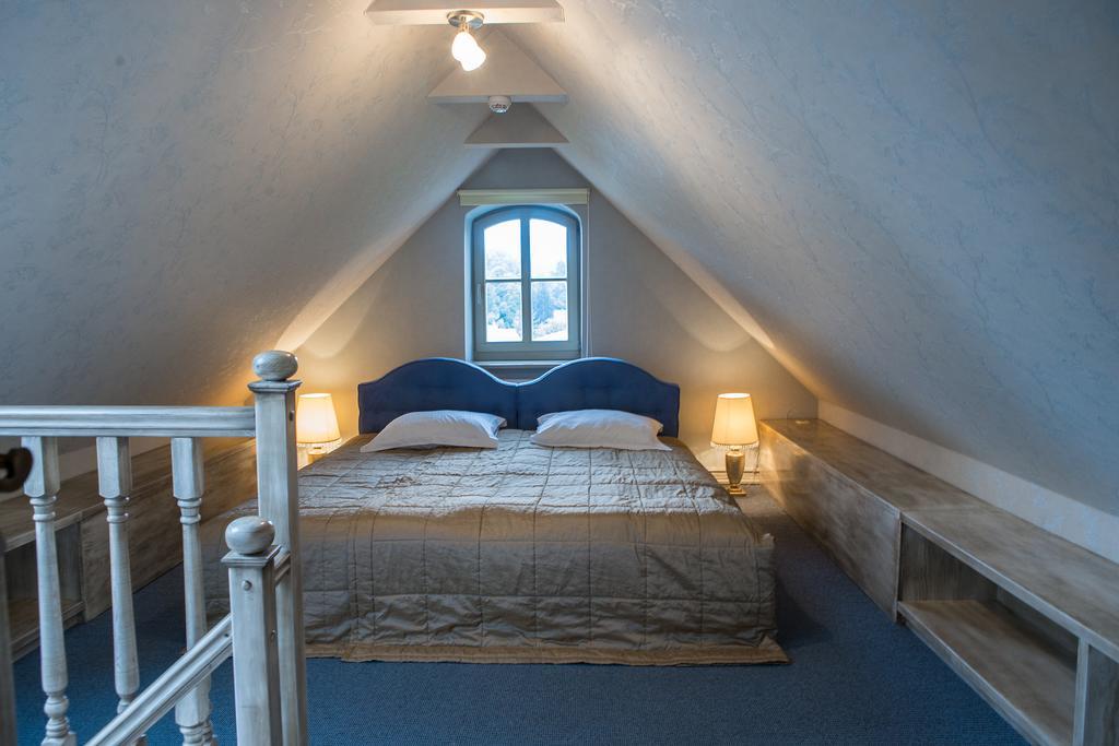 Berberys Park Hotel Kazimierz Dolny Ruang foto